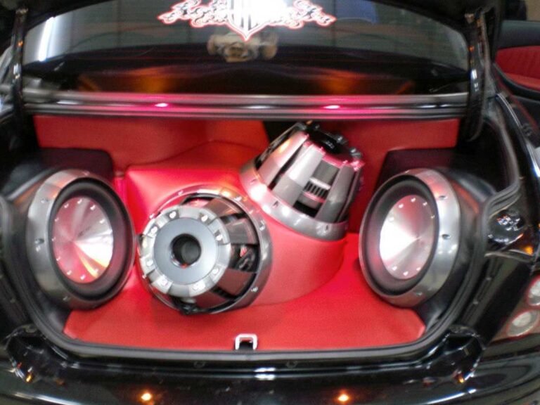 CUSTOM CAR AUDIO INSTALLATION Freeway Car Audio